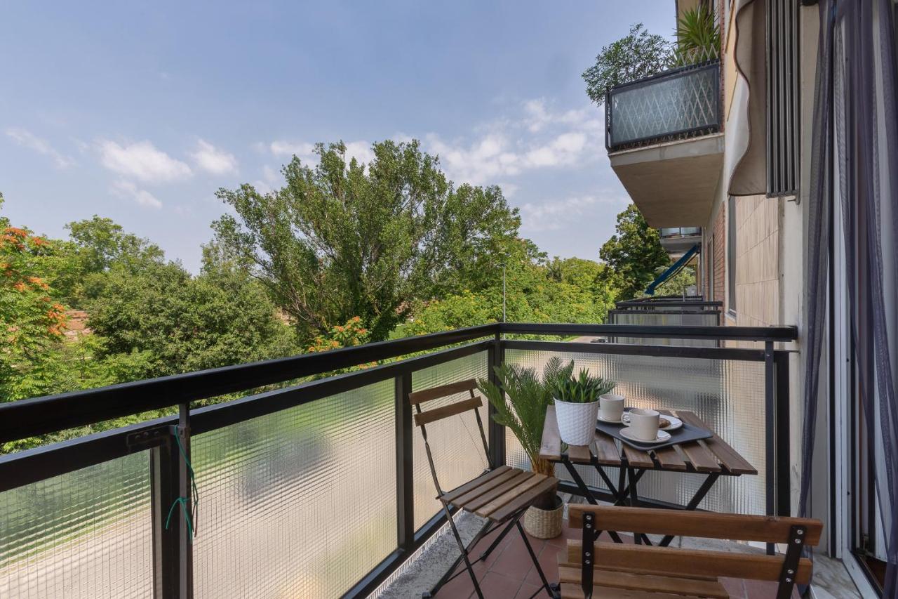 Prospettiva Corso Giovecca Apartment Ferrara Exteriér fotografie