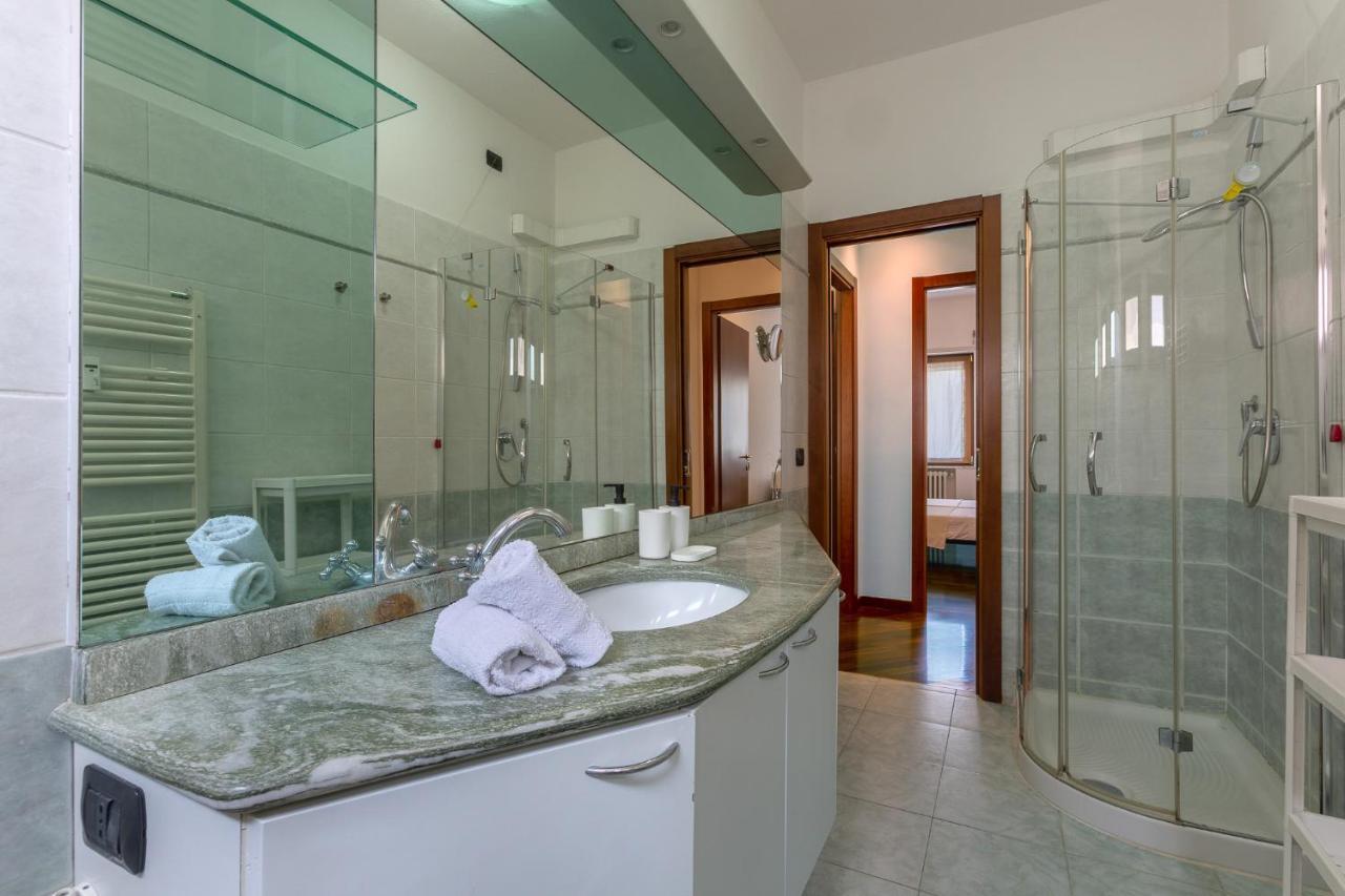 Prospettiva Corso Giovecca Apartment Ferrara Exteriér fotografie